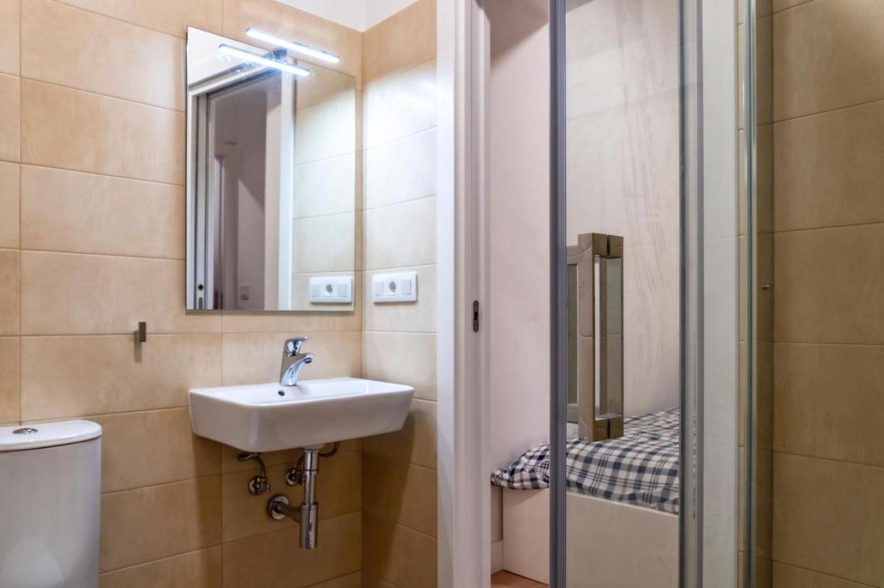 Moderno-Dinamico Apartman Vigo Kültér fotó